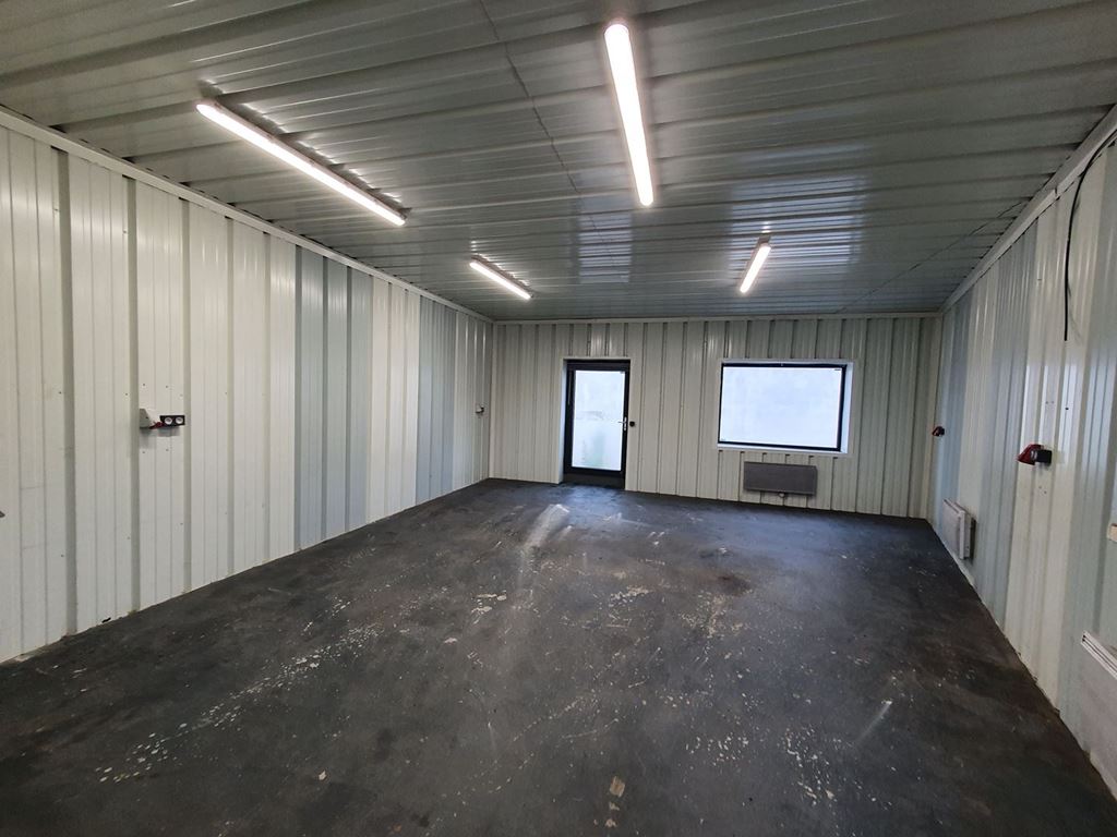 Local professionnel DOSSENHEIM KOCHERSBERG (67117) ALPHA PATRIMOINE
